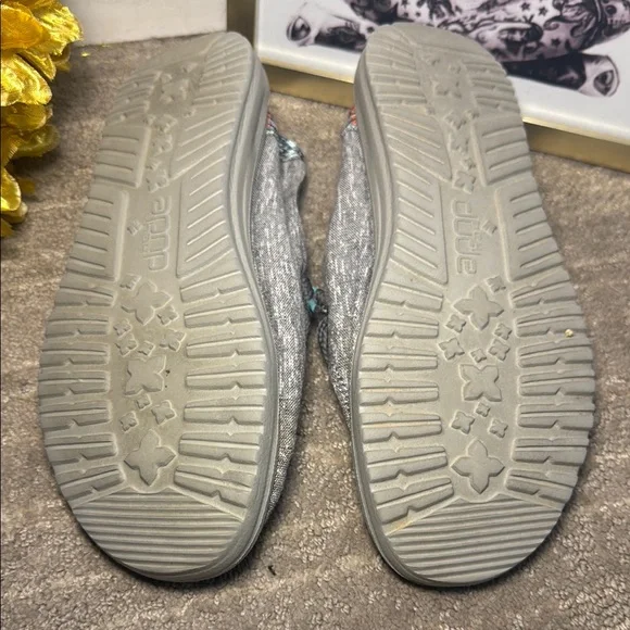 Hey Dude Gray Loafers - Picture 4 of 5